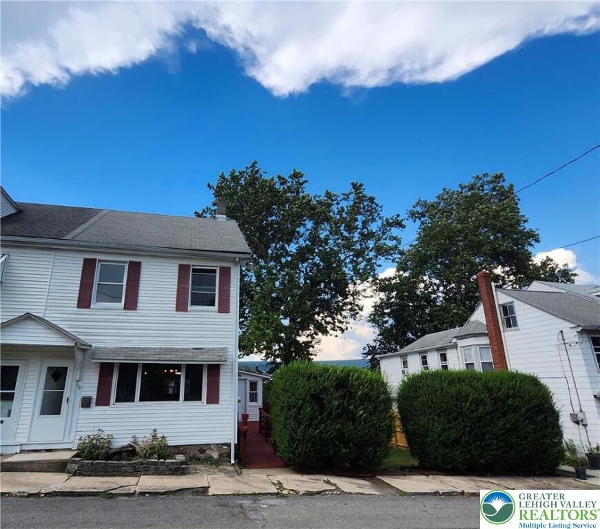 Property Photo:  118 South Avenue  PA 18229 