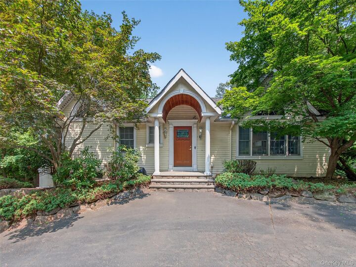 Property Photo: 516 Oak Tree Road NY 10964