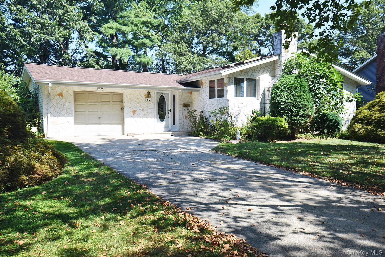 Property Photo:  42 Lauren Avenue  NY 11746 