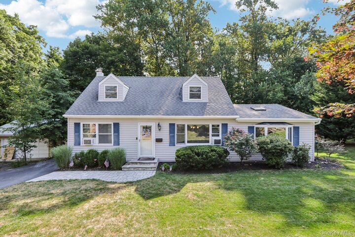 Property Photo:  21 Tulip Tree Drive  NY 10923 