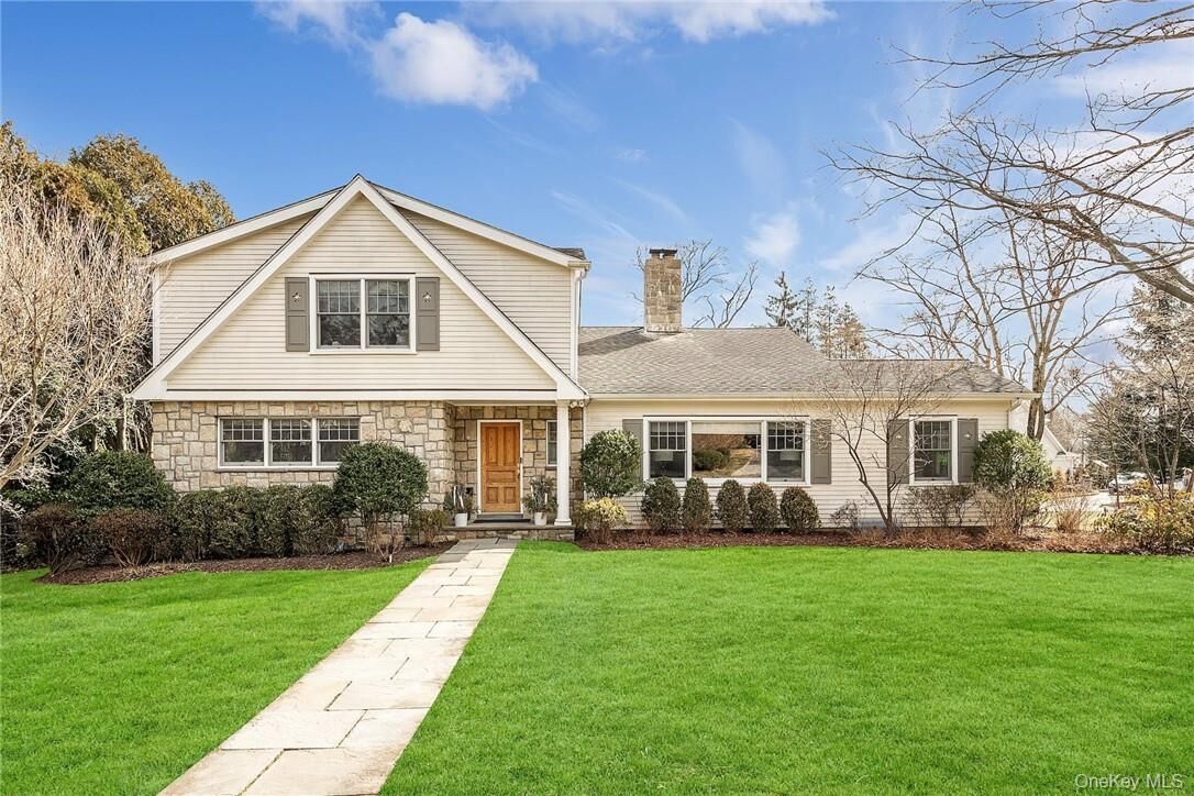 Property Photo:  53 Highfield Road  NY 10528 