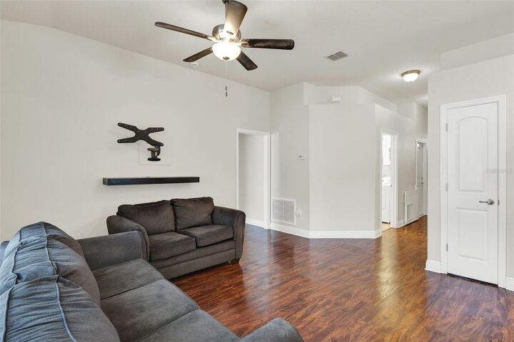 Property Photo:  4229 Barnsley Lane  FL 32778 