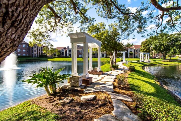 Property Photo: 5635 Devonbriar Way K102 FL 32822