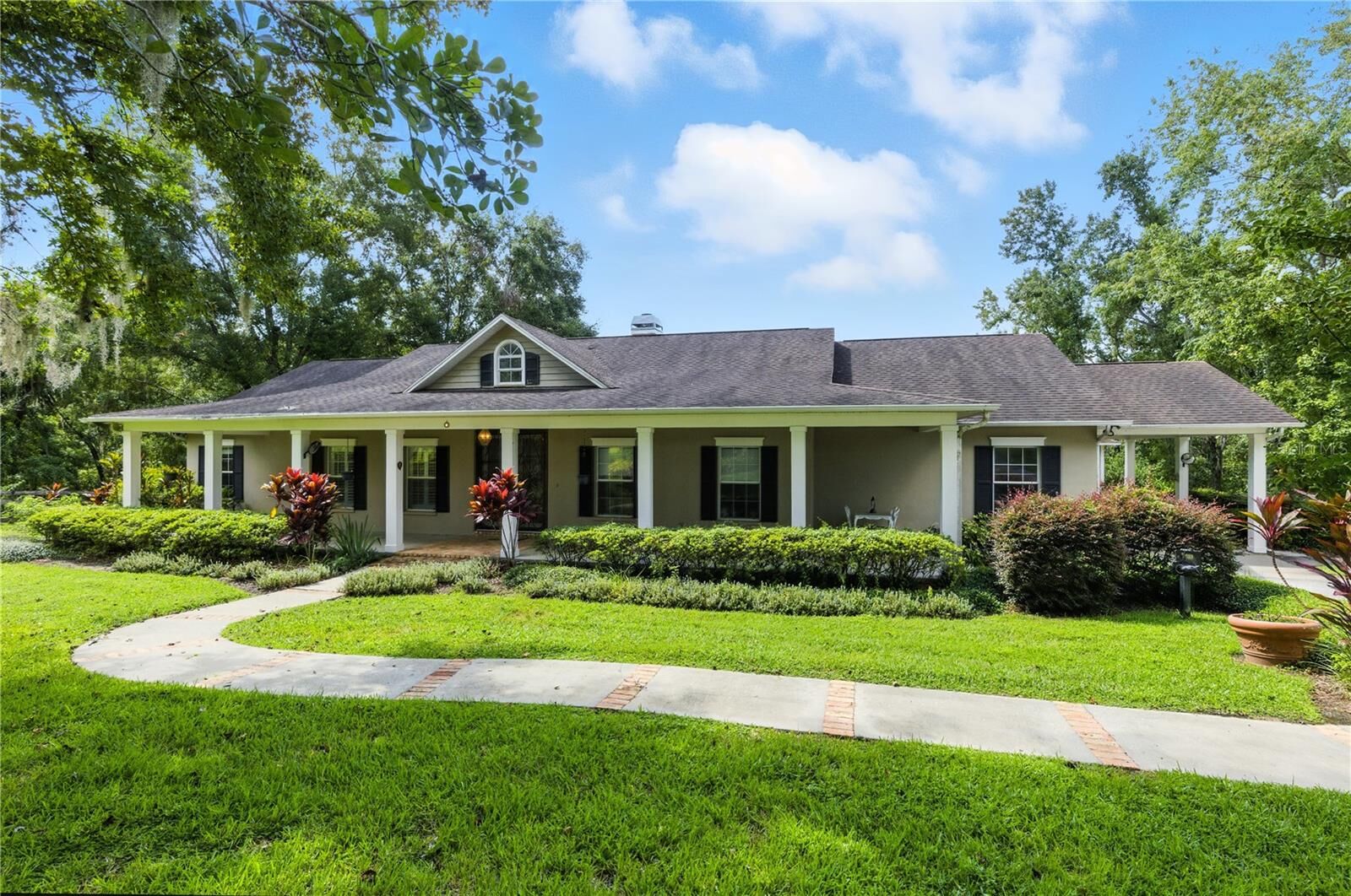 Property Photo:  36641 Blanton Road  FL 33523 