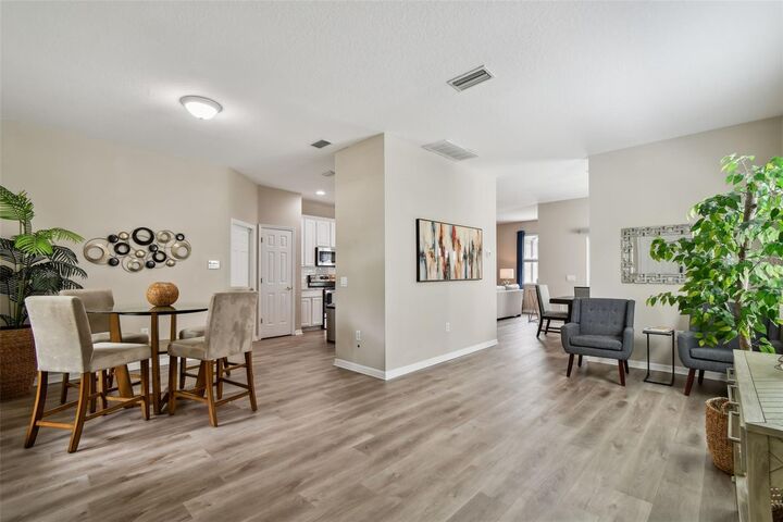 Property Photo: 8821 N River Road FL 33635