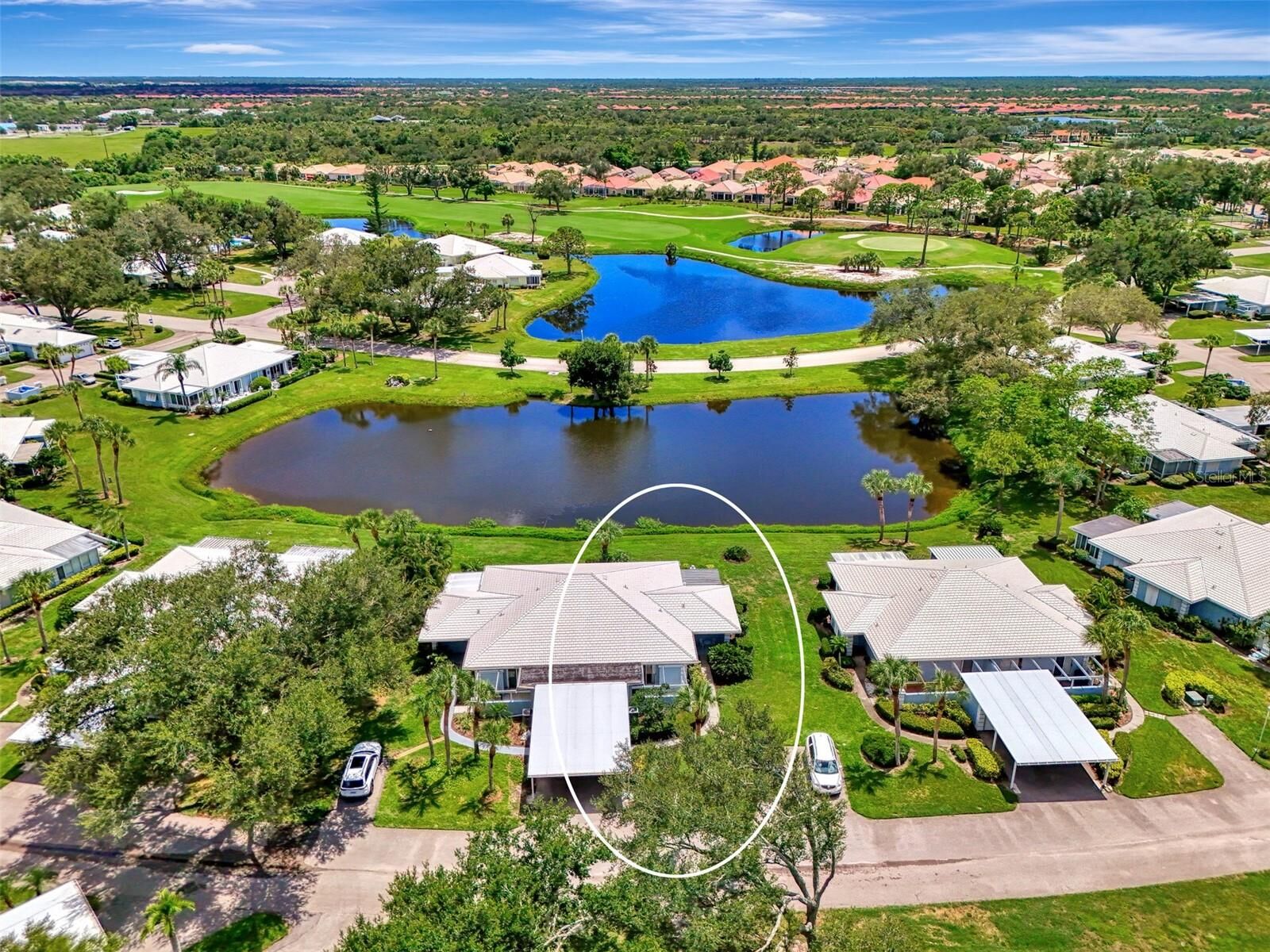 Property Photo:  420 Wexford Circle 124  FL 34293 
