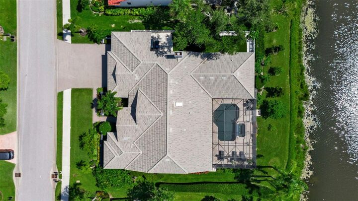Property Photo:  8455 Woodbriar Drive  FL 34238 