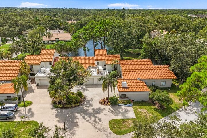5289 Tivoli Avenue  Sarasota FL 34235 photo