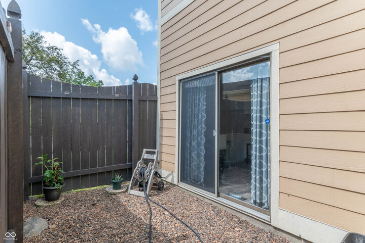 Property Photo: 748 Ironwood Drive IN 46123