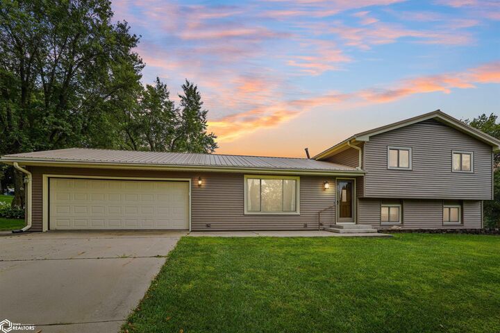 209 Wilson Street  Laurel IA 50141 photo