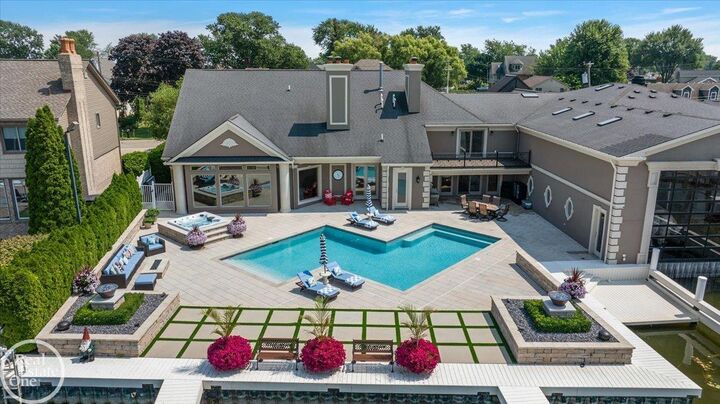 38371 Huron Pointe Drive  Harrison Twp MI 48045-2838 photo