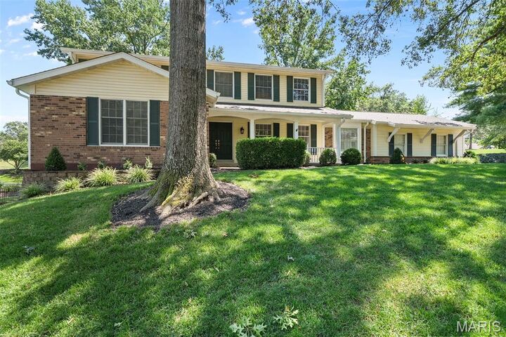 14516 Crossway Court  Chesterfield MO 63017 photo