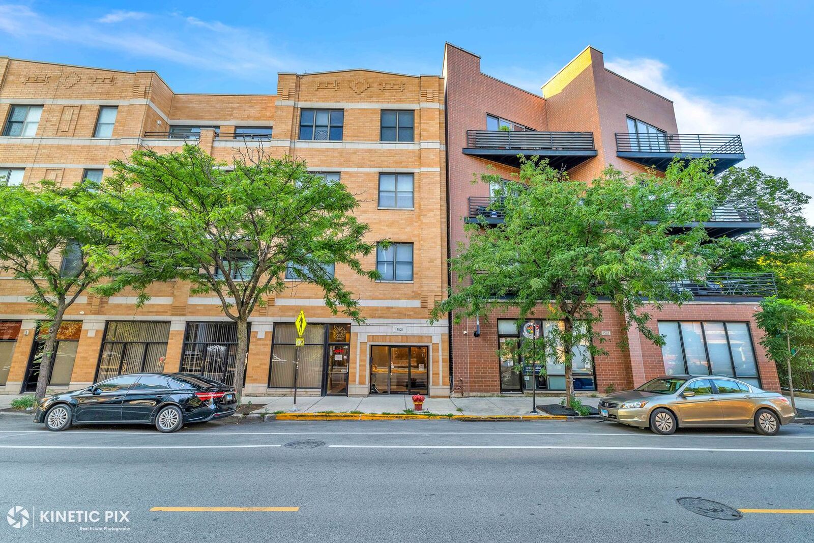 Property Photo:  2040 W Belmont Avenue 305  IL 60618 