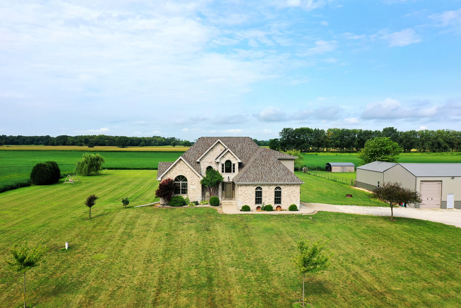 Property Photo: 4602 N 9000 W Road IL 60913
