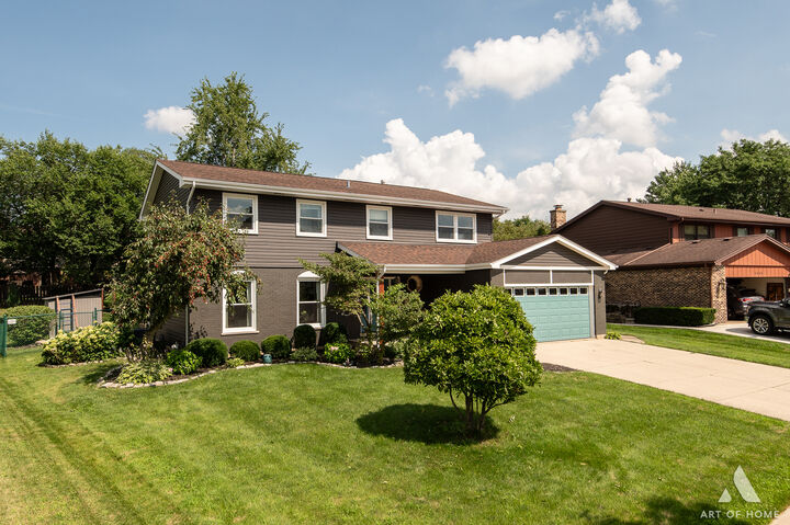 Property Photo:  1109 Beach Comber Drive  IL 60193 