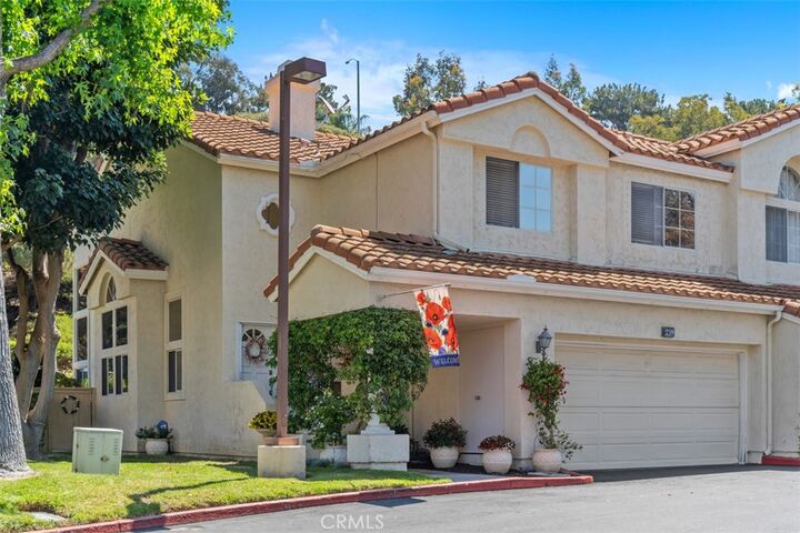 Property Photo: 239 Via Presa CA 92672