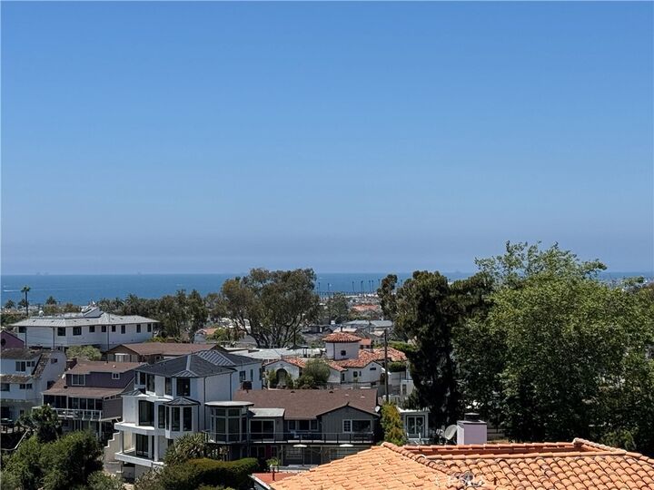 Property Photo:  424 Mendoza  CA 92625 