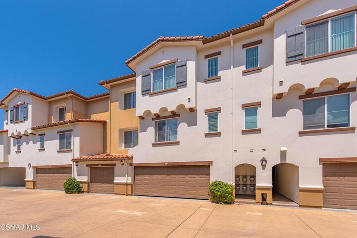 Property Photo:  477 Country Club Drive 219  CA 93065 