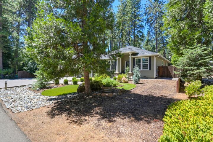 Property Photo:  11709 Ragan Way  CA 95949 