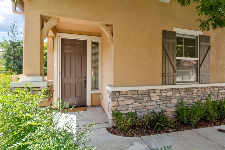 Property Photo:  1400 Marseille Lane  CA 95747 