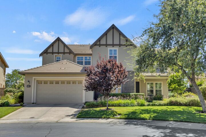 Property Photo: 938 Apero Way CA 95762