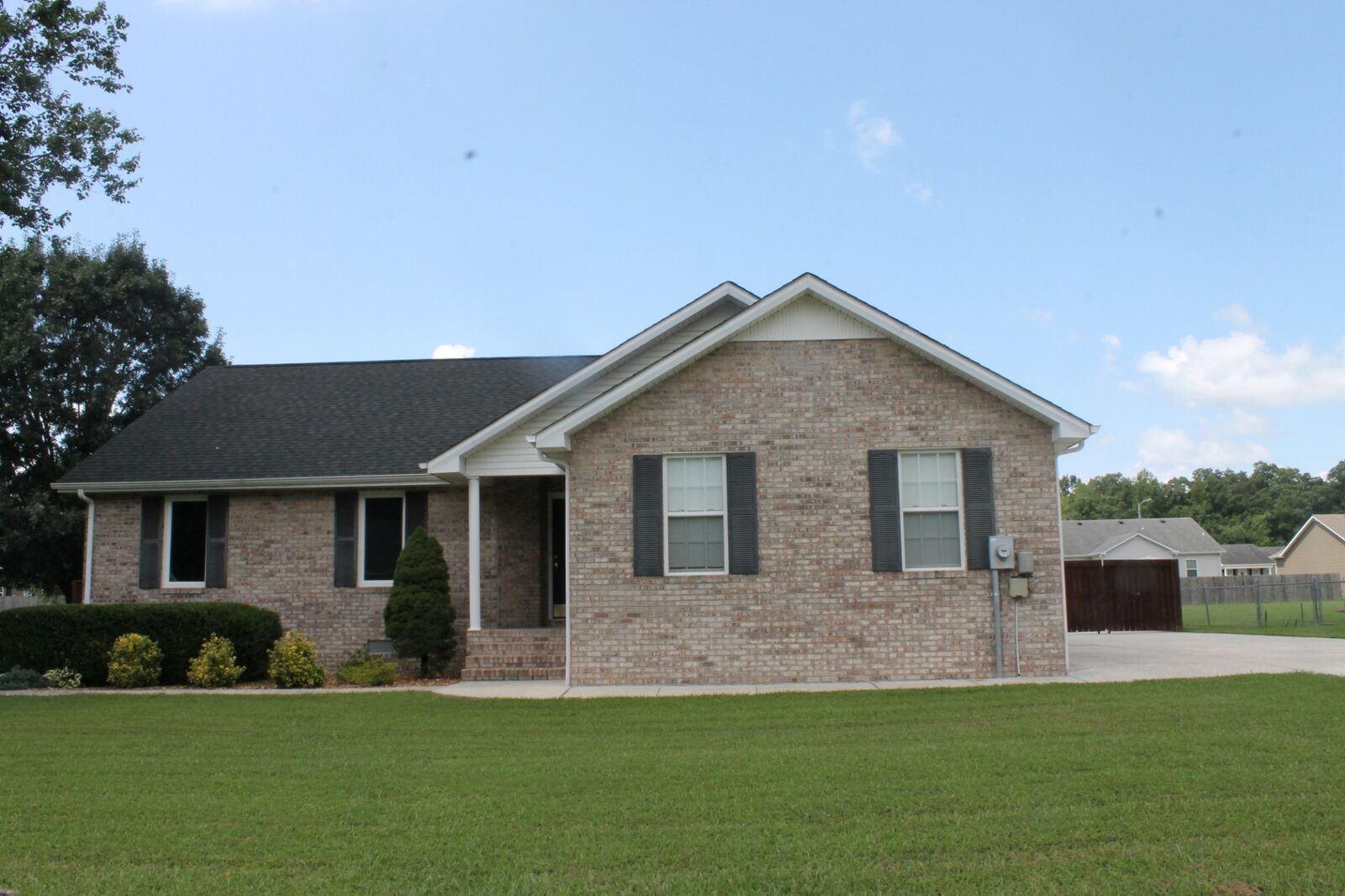 Property Photo:  138 Linda Ln  TN 37388 