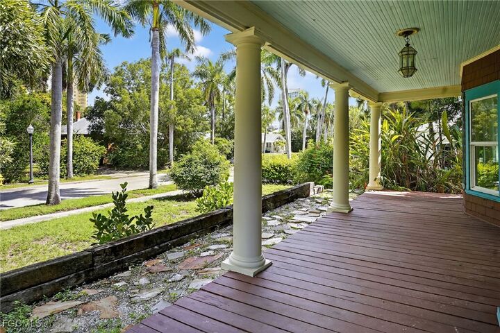 Property Photo:  2740 Rhode Island Avenue  FL 33916 