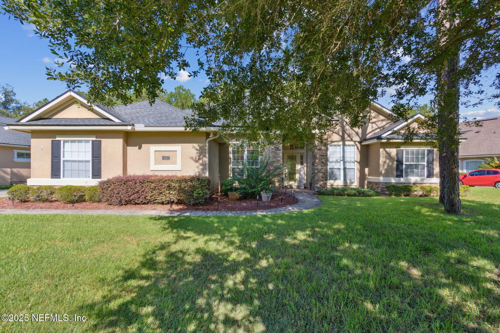 Property Photo:  1372 Eagle Crossing Drive  FL 32065 