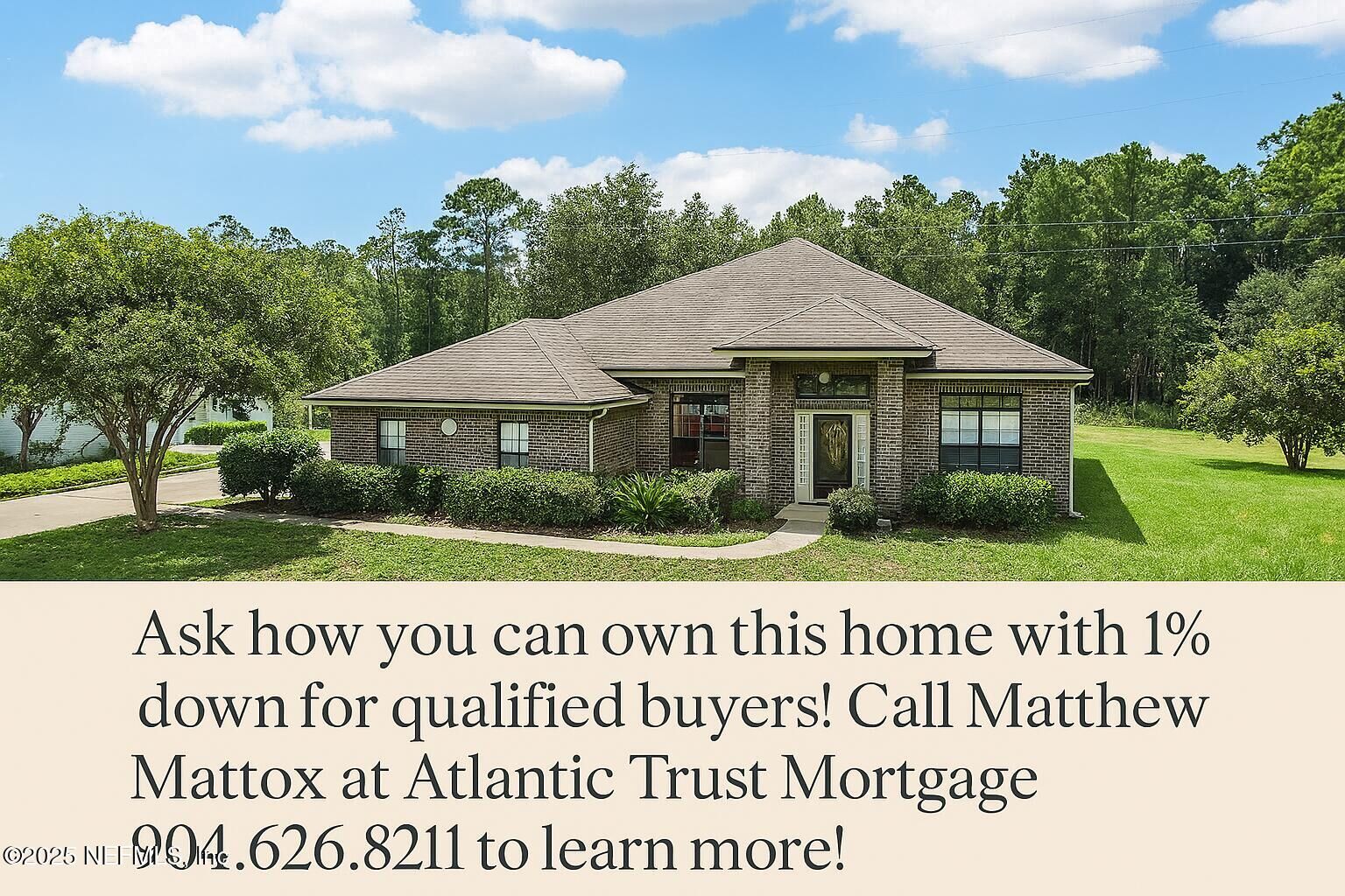 Property Photo: 11388 Martin Lakes Court FL 32220
