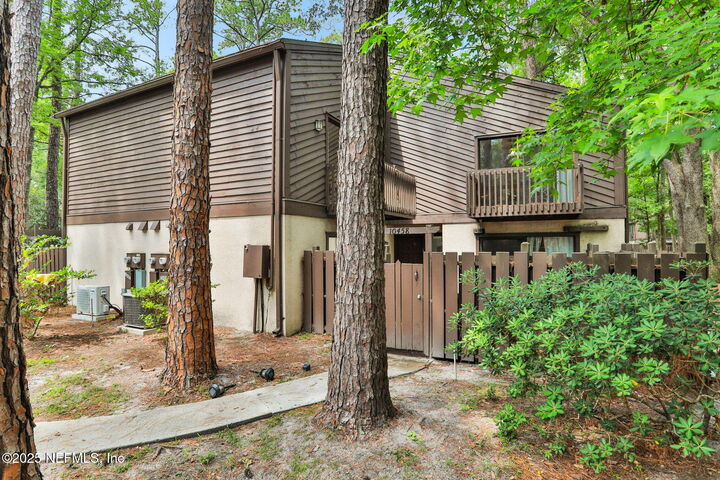 10458 Big Tree Circle E  Jacksonville FL 32257 photo