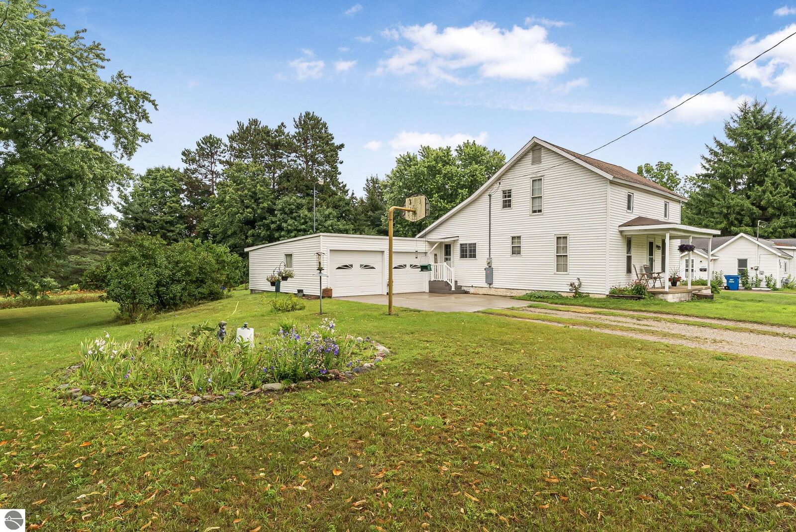 Property Photo: 425 Whaley Street MI 49601