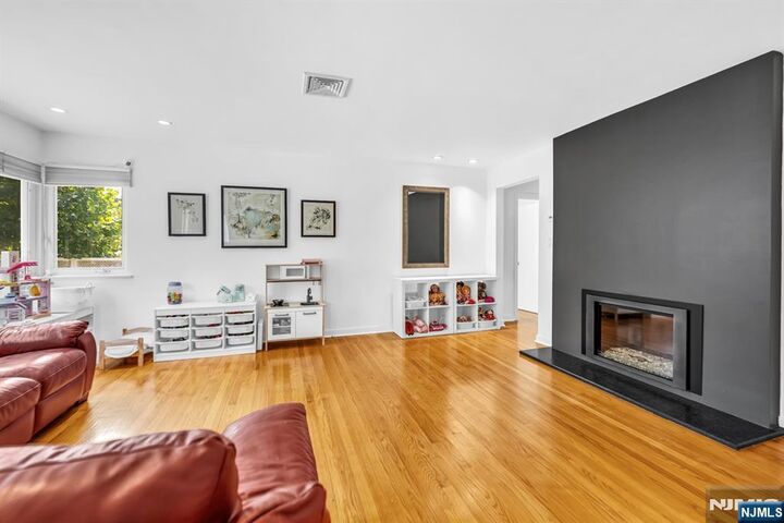 Property Photo:  131 Allen Street  NJ 07601 