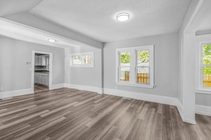 Property Photo:  1912 15th Avenue N  MN 55411 