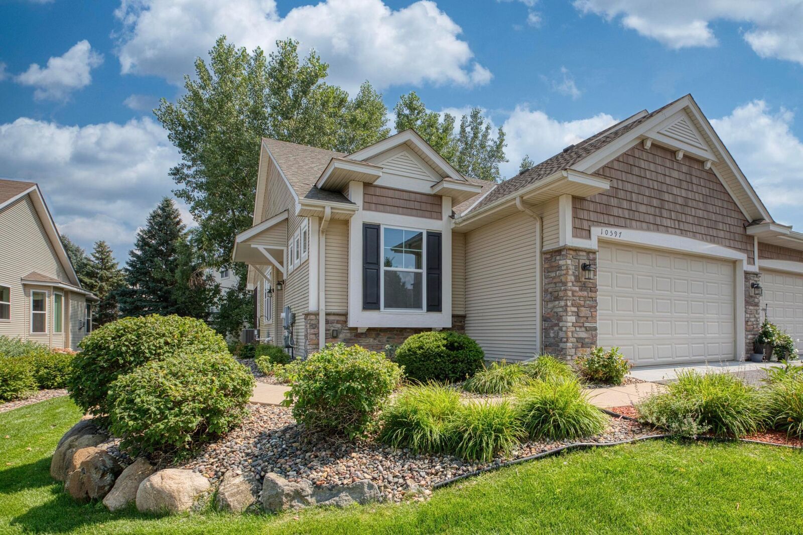 Property Photo: 10597 Kingsfield Lane MN 55129