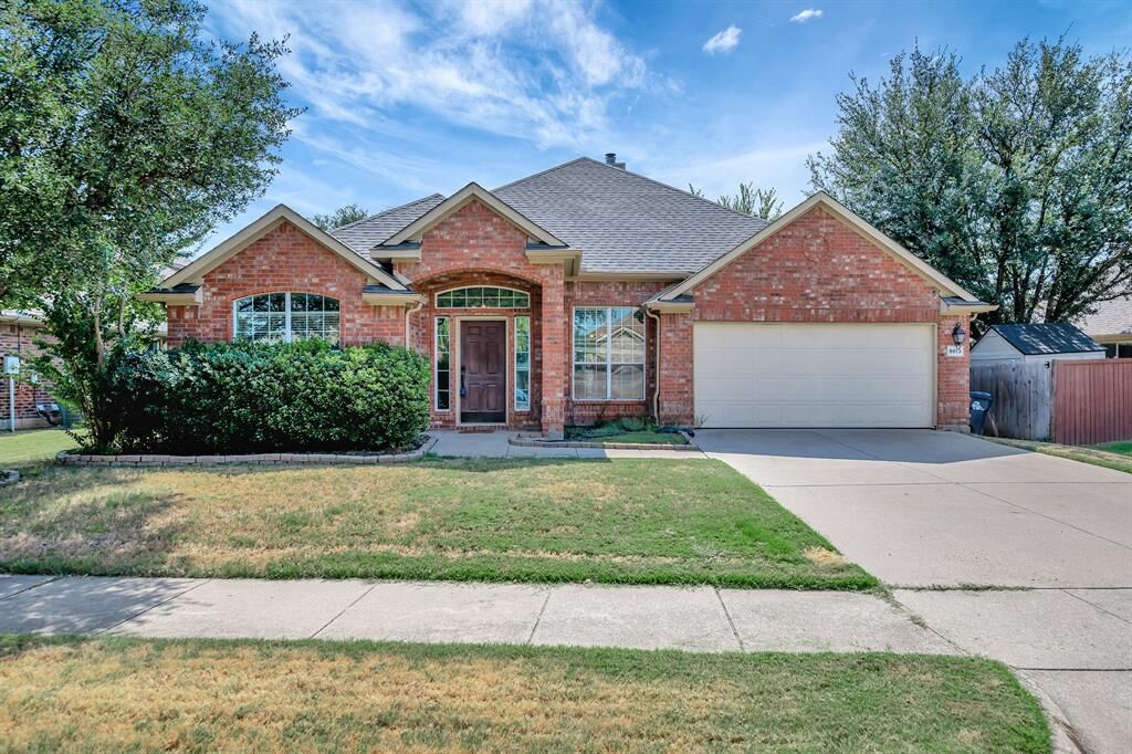Property Photo:  9813 Havenway Drive  TX 76226 