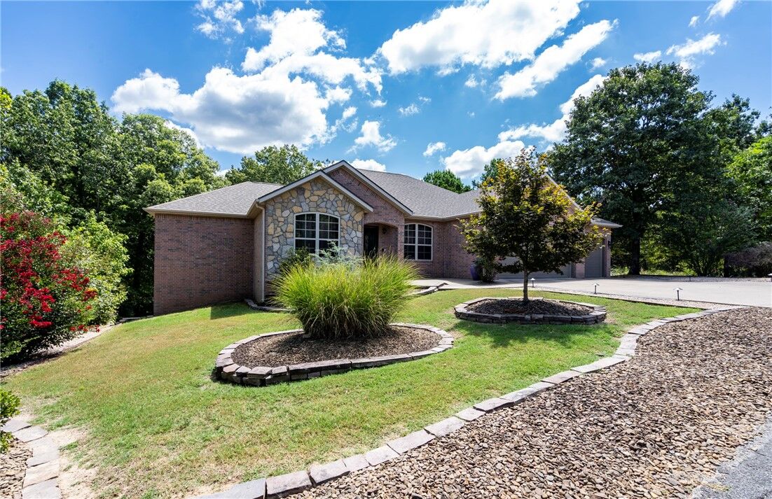 Property Photo:  17 Foster Lane  AR 72715 