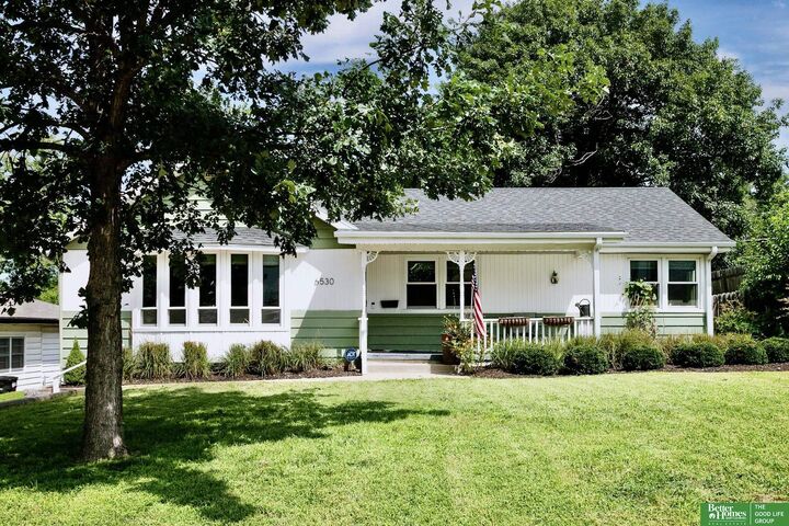 Property Photo: 6530 Seward Street NE 68104