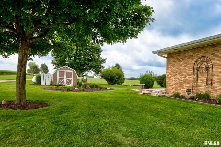 Property Photo:  7300-7320 W Akron Road  IL 61559 