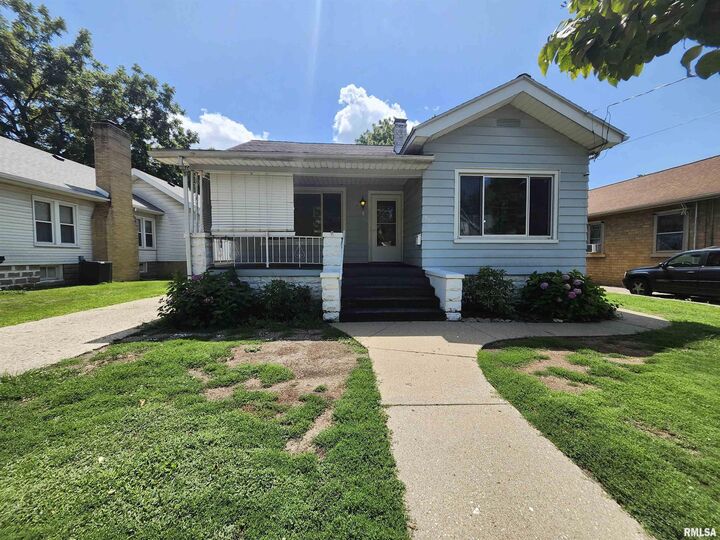 904 W Gift Avenue  Peoria IL 61604 photo
