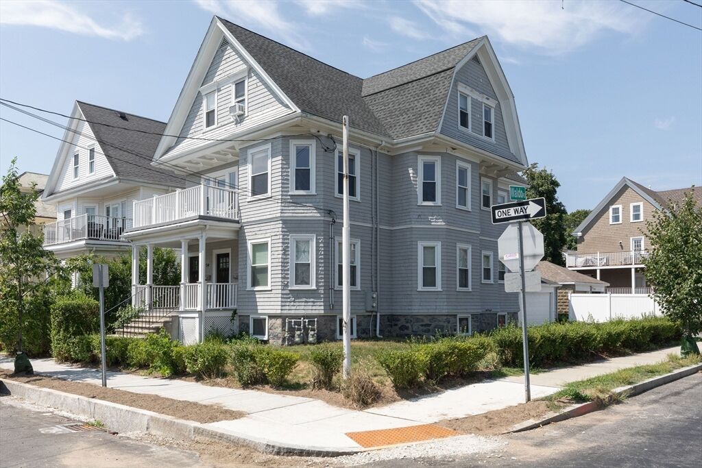 Property Photo:  54 Marathon St 1  MA 02474 