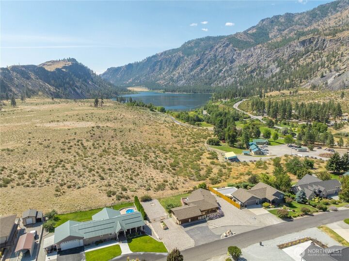 Property Photo: 52 Long Drive WA 98846