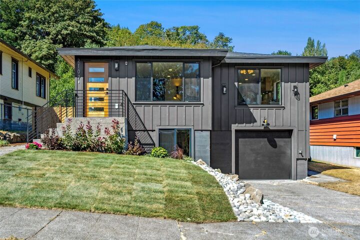 2107  19th Avenue S  Seattle WA 98144 photo
