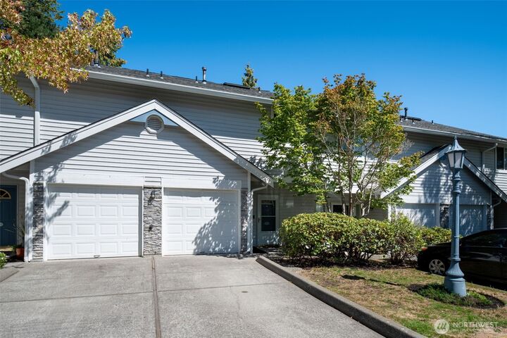 Property Photo:  21502  50th Avenue W 3  WA 98043 