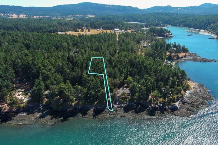 1555  Yacht Haven Road  Friday Harbor WA 98250 photo