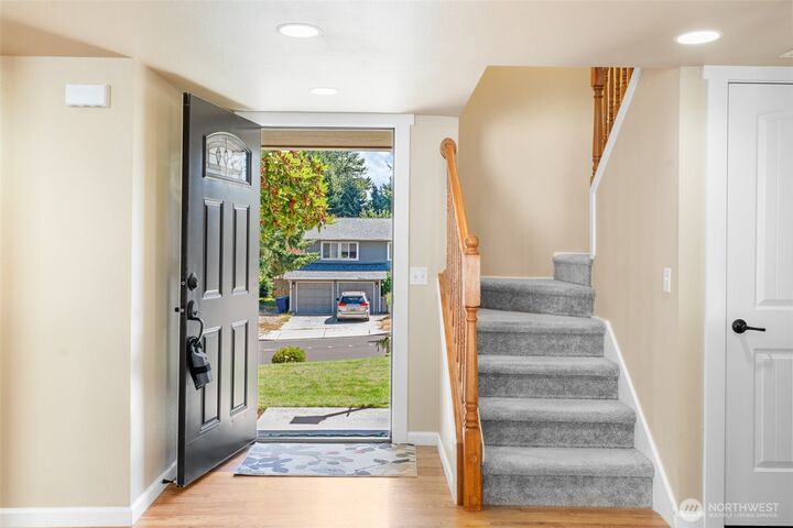 Property Photo: 6573 123rd Avenue SE WA 98006