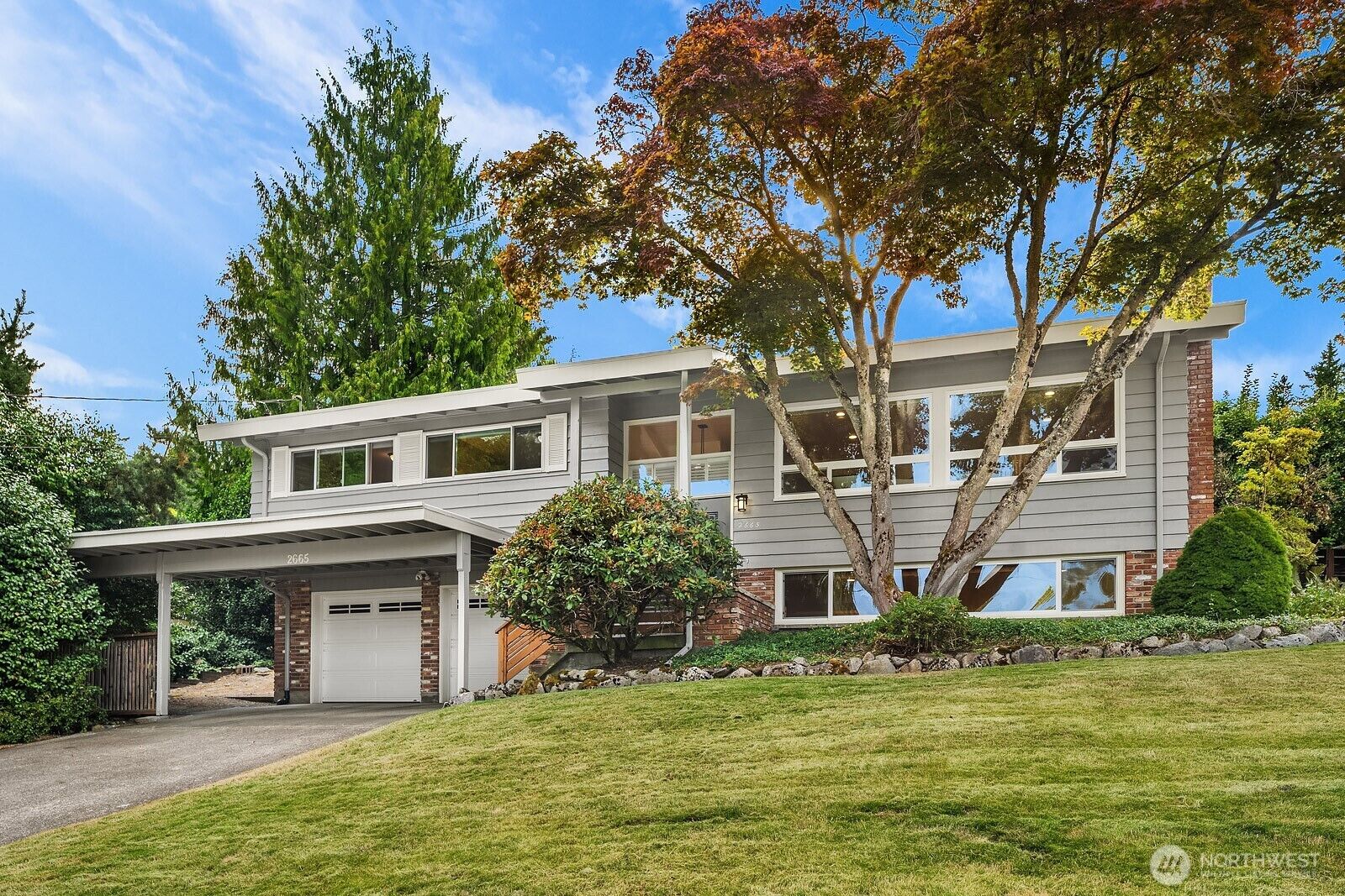 Property Photo:  2665  171st Avenue SE  WA 98008 