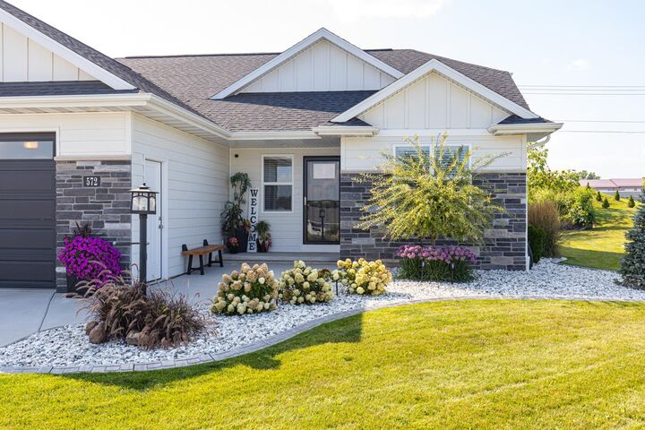 Property Photo: 572 Emerald Isle Court WI 54180