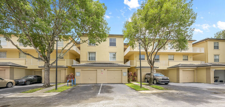 2100 Greenview Shores Boulevard 514  Wellington FL 33414 photo