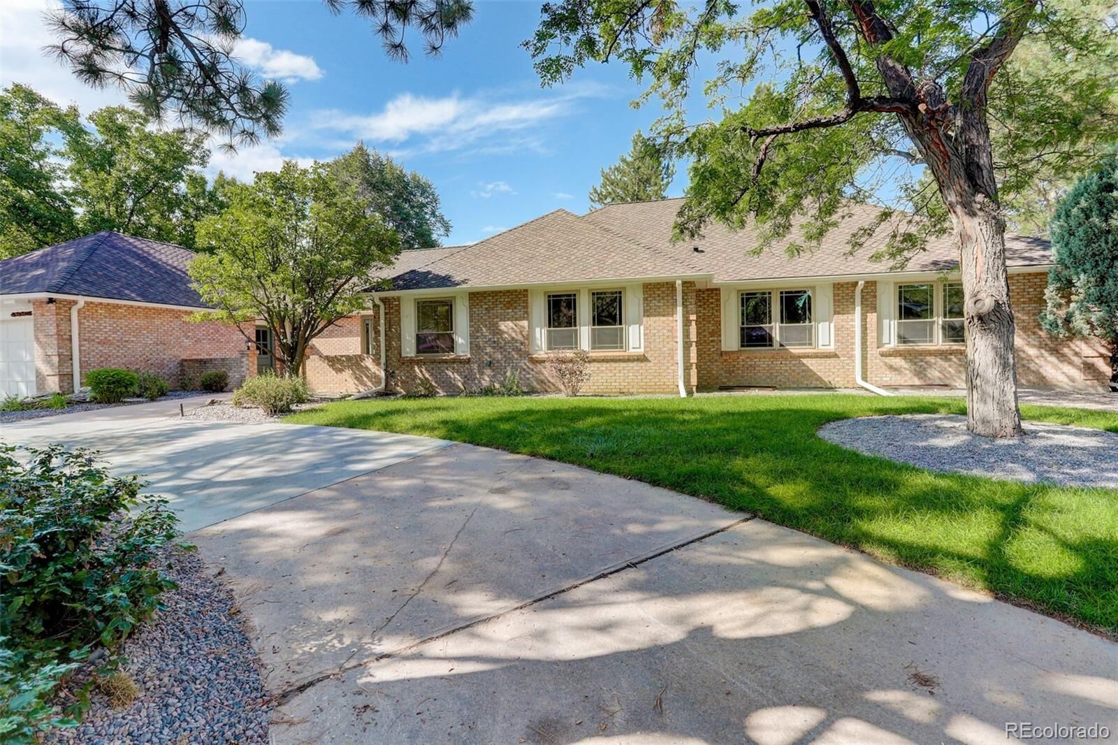 Property Photo: 4395 W Lake Circle CO 80123