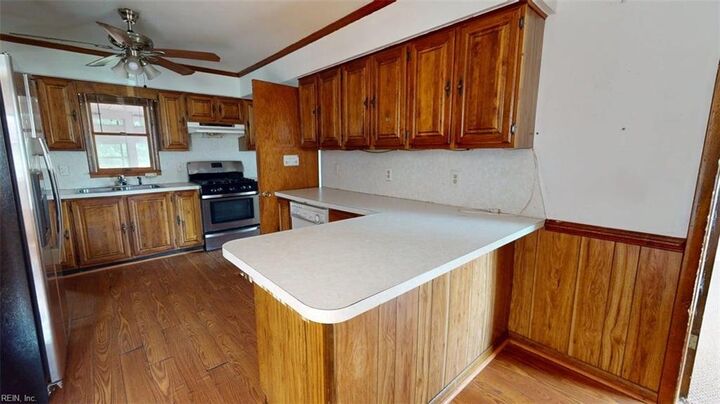 Property Photo: 5106 Hazelwood Rd VA 23605